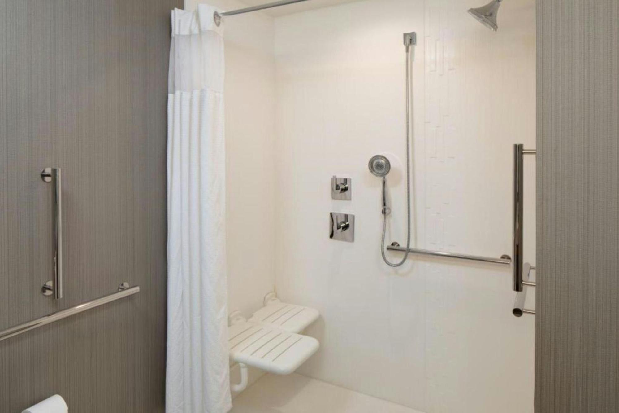 Hotel Courtyard By Marriott Detroit Farmington Farmington Hills Zewnętrze zdjęcie